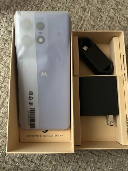 motorola edge 50s pro 256GB リュクスラベンダー 新品未開封 ソフトバンク版 判定○ SIMフリー