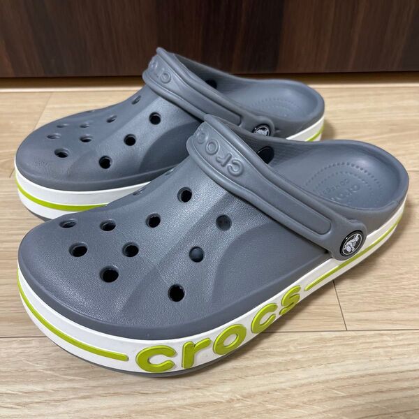美品!crocs バヤバンド クロッグサンダルM5 / W7