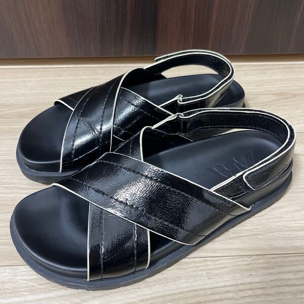 美品!ZARA 厚底 フラットサンダル 38 (24~24.5㎝)