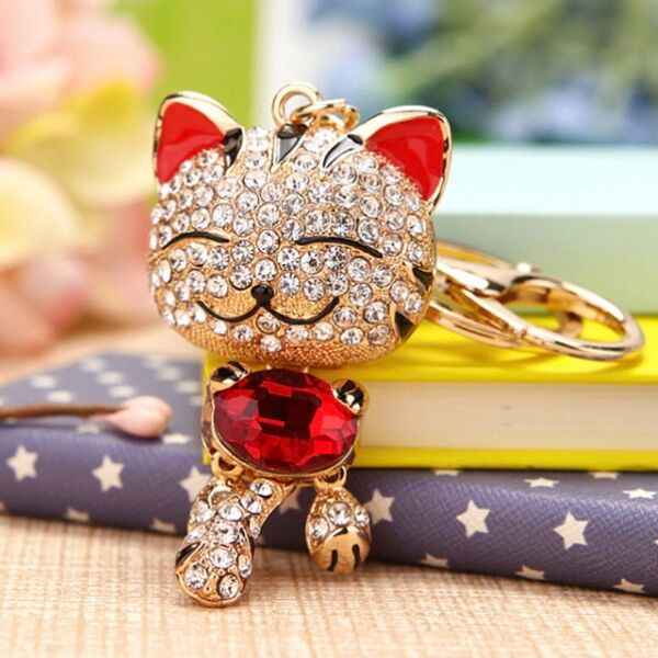 キーホルダー 猫 招き猫風 チャーム 赤 アクセサリー 幸運 お守り キラキラ プレゼント
