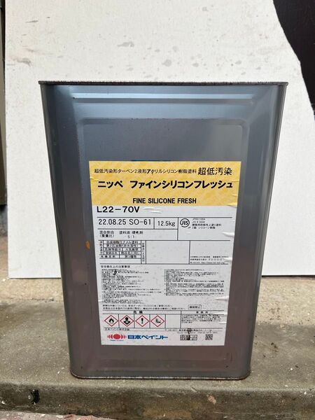 ニッペ ファインシリコンフレッシュ 9kgほど 主材のみ