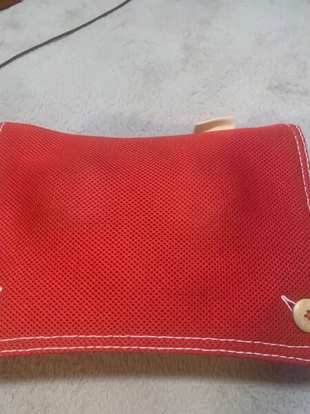 ルルド マッサージ クッション 枕
