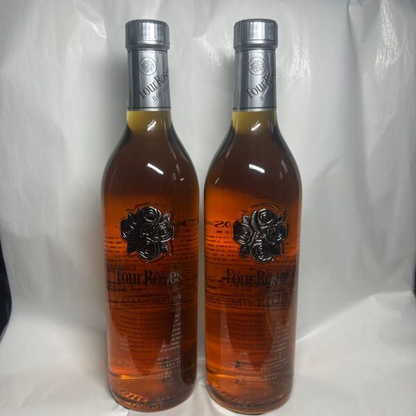 Four Roses スーパープレミアム プラチナ FourRosesの最上位になります。750ml 2本セット