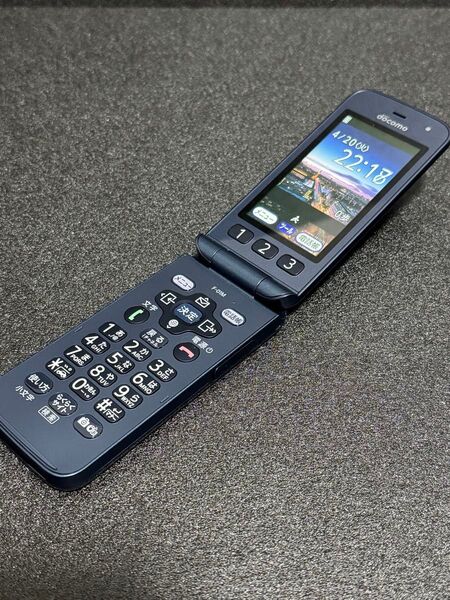 美品 docomo らくらくホン F-01M