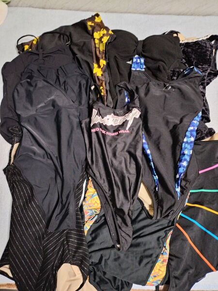 ワンピース 水着 競泳水着 スポーツ水着黒系 まとめ売り クリーニング済み 10着