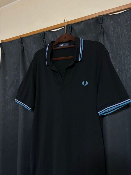 【美品】FRED PERRY フレッドペリー ポロシャツ 半袖 ブルー Lサイズ
