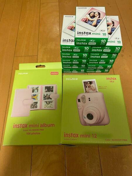 【まとめ売り】instax mini チェキ12 (ブロッサムピンク)、miniフィルム11セット ※アルバムプレゼント