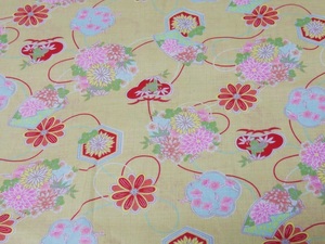 Японская рисунка хризантема бежевая ткань 50 × 110