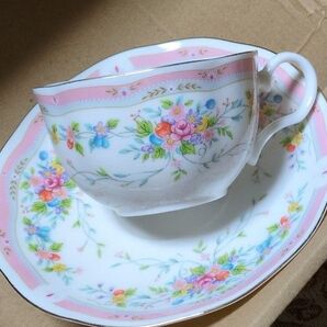 【美品】【未使用品】【お値下げ】カップ&ソーサー ピンク 花柄