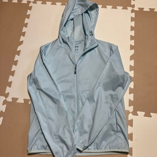UNIQLO UVカット ウインドブレーカー 水色