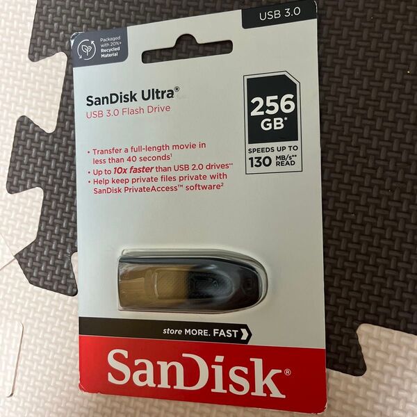 SanDisk Ultra 256GB USB 3.0 フラッシュドライブ