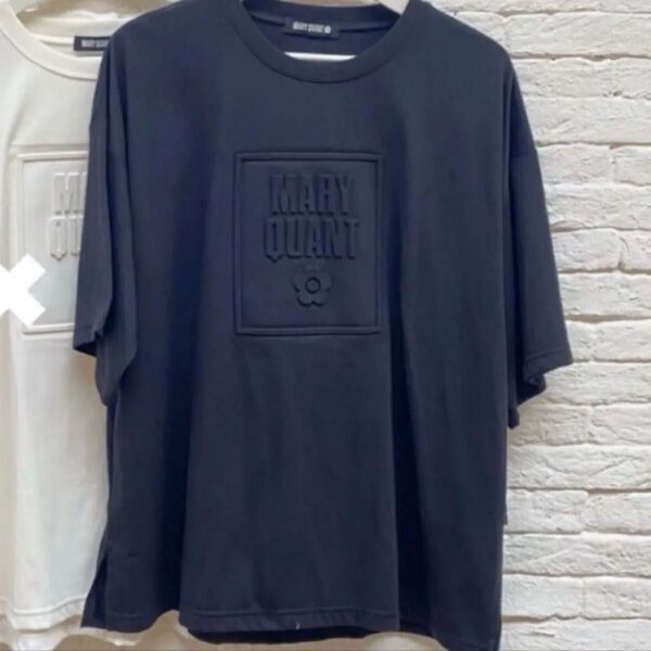 マリークワント ロゴエンボスビッグTシャツ ブラック