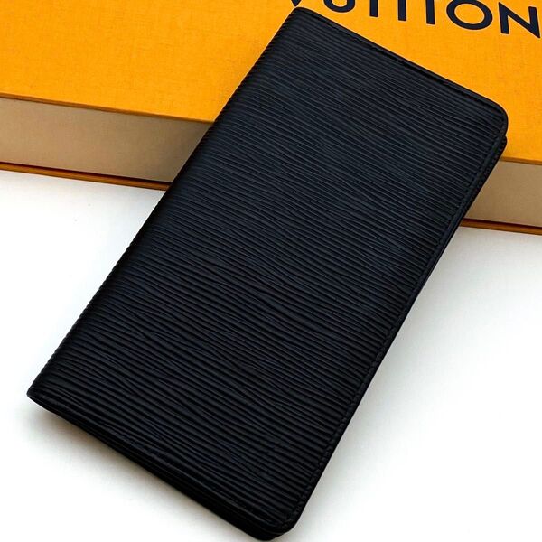 【極美品】ルイヴィトン LOUIS VUITTON エピ ポルトカルトクレディ ノワール 長財布 お札入れ 二つ折り財布 レザー