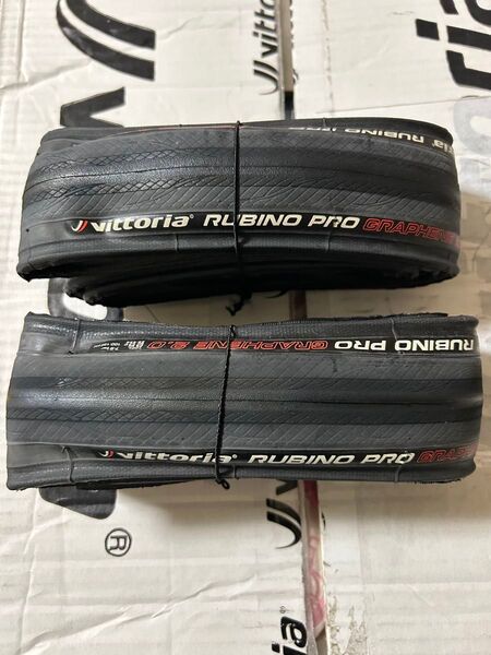 Vittoria RUBINO PRO クリンチャータイヤ 700Cx25C