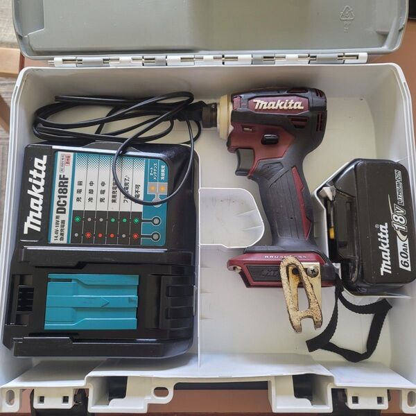 マキタ 18V 充電式 インパクトドライバ TD172D
