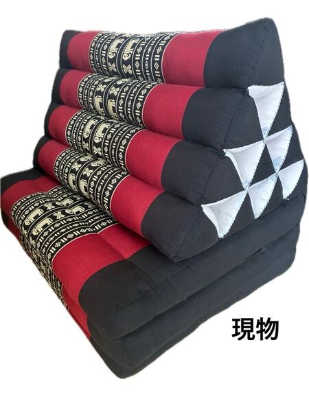 タイ 三角枕 3段マット ごろ寝 象 刺繍 黒x赤 エスニック おしゃれなクッション アジアン雑貨 タイ雑貨 バリ雑貨