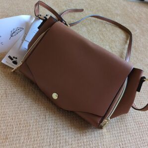 タグ付き★未使用★レガートラルゴ★ショルダー★かるいかばん★キャメル★財布★ウォレットバッグ★ポシェット★お財布ショルダー
