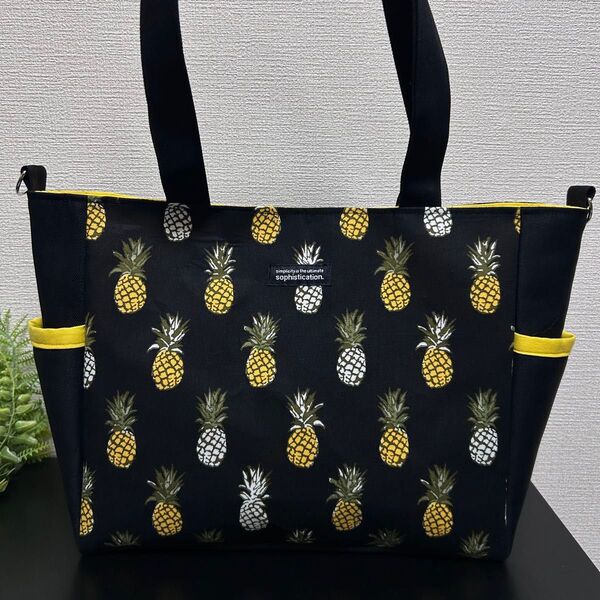A4●パイナップル●裏地イエロー●サイドポケット●ハンドメイド●トートバッグ