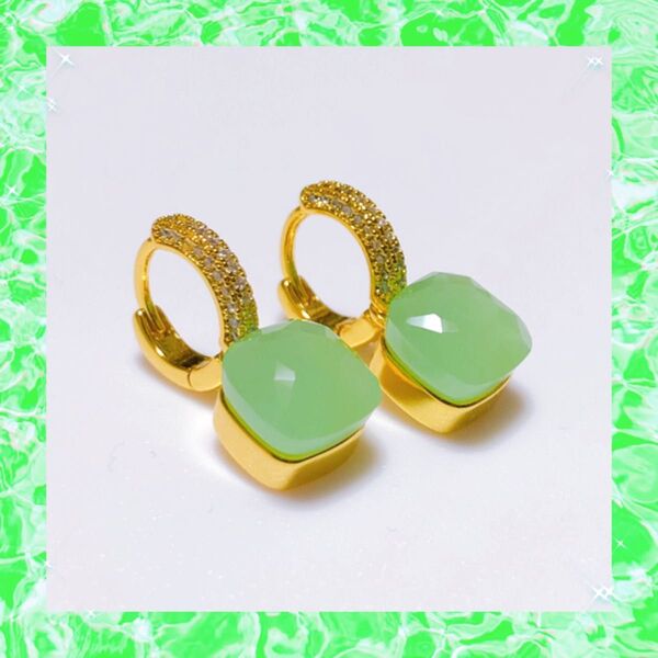 大人気!リングピアス エメラルド×ゴールド グリーンジェイド 翡翠カラー