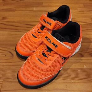 KELME トレーニングシューズ オレンジ マジックテープ