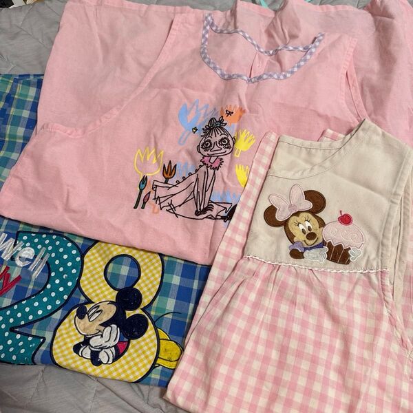 エプロン 大人用 保育士 ムーミン ディズニー キャラクター ミッキー ミニー ミイ