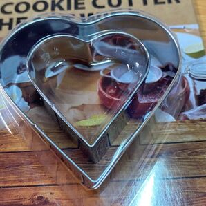 クッキーの金属製の型