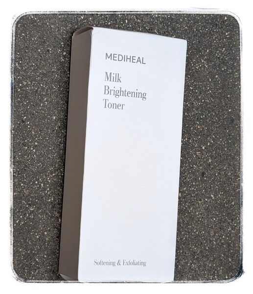【新品 未使用】MEDIHEAL ミルクブライトニングトナー MEDIHEAL Milk Brightening (300ml)