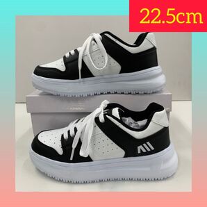 22.5cm★新品★レディース 厚底 フェイクレザーシューズ 白黒