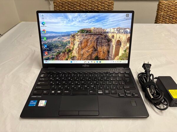 【超薄型軽量】Fujitsu Lifebook U9311/F i5-1145G7 メモリ8GB SSD256GB