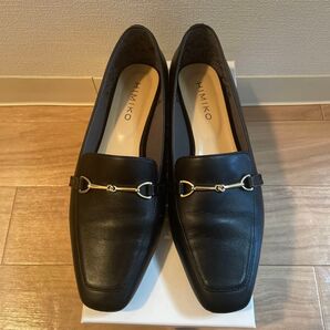 卑弥呼 HIMIKO ビットモチーフローファー