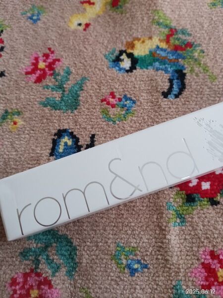 【新品】rom&nd ロムアンド 眉マスカラ 08 ムーングレー ハンオール ブロウカラ