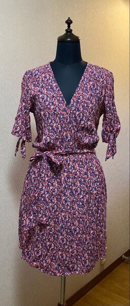 GAP 小花柄 カシュクールワンピース