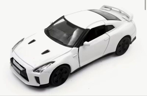 新品未開封 箱に傷みあり ニッサンGT-R(R35) GTR NISSAN ミニカー トミカ プルバック 模型