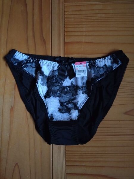 新品 13 エメフィールショーツ 廃番品