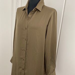 ジョイントワークス刺繍ロングシャツ カーキ