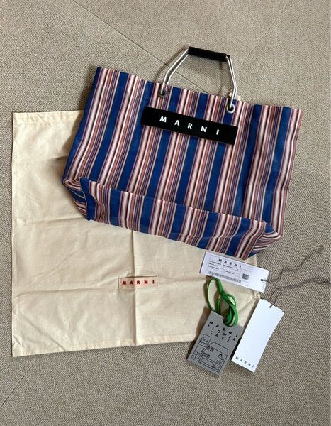 MARNI フラワーカフェ マルニトートバッグ