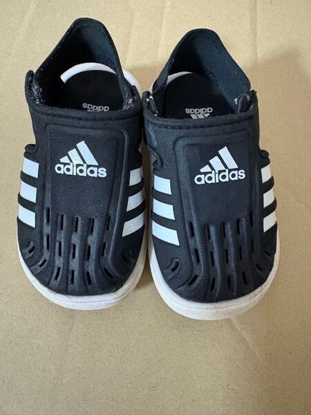 adidas アディダス サンダル キッズ 13センチ ブラック