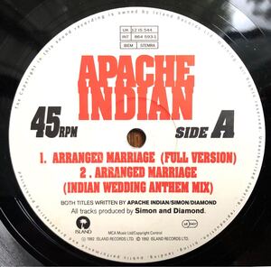 1992 Apache Indian / Arranged Marriage b/w Magic Carpet アパッチ インディアン 初版 ポスター付き Original UK 12 Island 12 IS 544