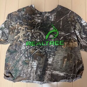 リアルツリーtシャツ