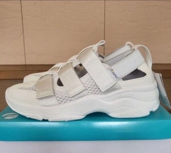 新品 パンジー 3173 ホワイト 24.5 サンダルとスニーカーの良いとこどり