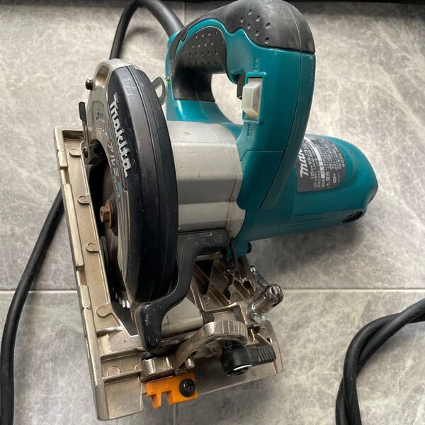 マキタ 電動丸ノコ 5230(125mm)