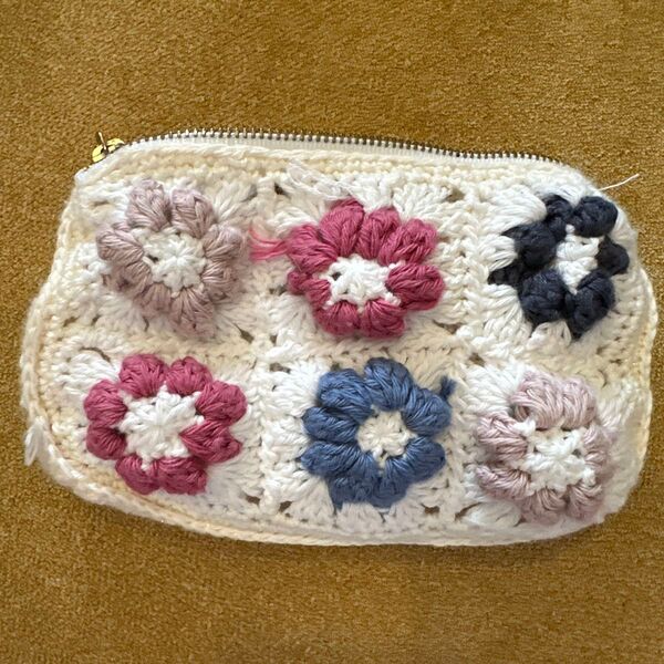 かぎ針編み ピンクポーチ ファスナーポーチ 毛糸 編み物 ハンドメイド 花