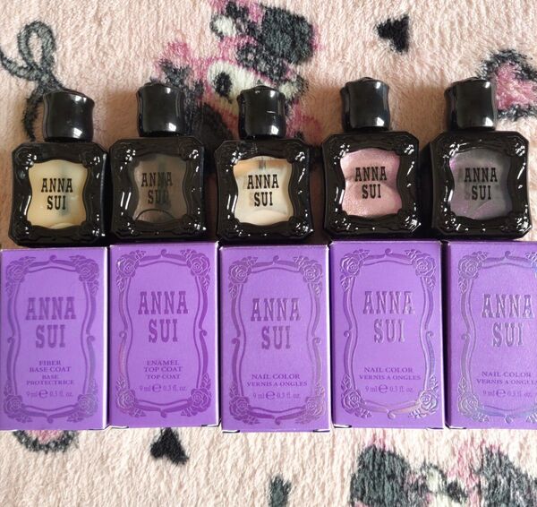 ANNA SUI ネイルカラー3色、ベースコート、トップコート 5個セット