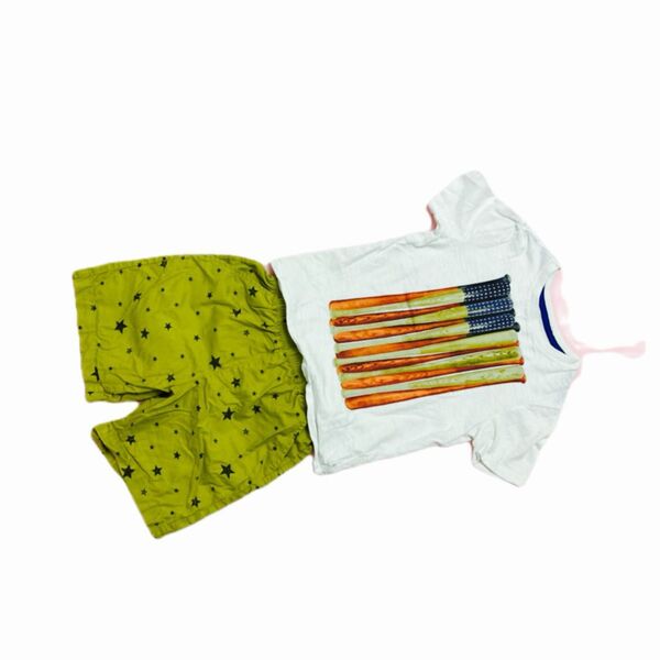 【500円均一】130サイズ 子供服 GAPのアメリカ国旗柄Tシャツ & GUの星柄ハーフパンツ 2点セット まとめ売り キッズ