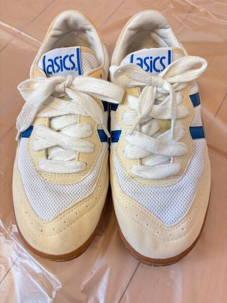 【週末限定値下げ】体育館シューズ 上履き ASICS アシックス 23cm