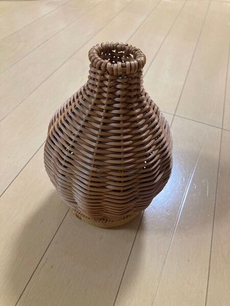【新品】籐で編まれた アロマディフューザー 卓上加湿器 ナチュラル 癒し お手入れ簡単
