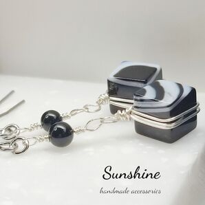 N.9ストライプオニキスキューブピアス/イヤリング天然石ビーズ