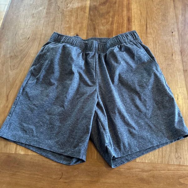 GU ACTIVE ショートパンツ Mサイズ ダークグレー 短パン