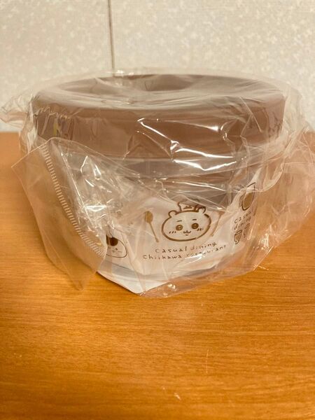 クーポン適用できます!ちいかわレストラン ラウンドコンテナ 可愛い ハチワレ