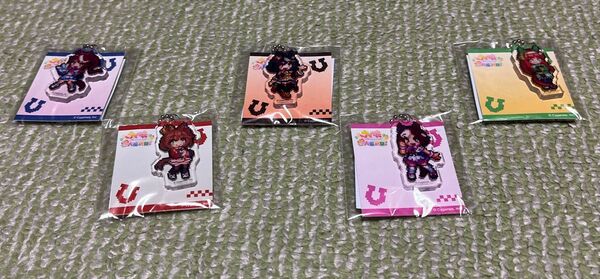 ウマ娘 ファミリーマートコラボ ドットキーホルダー 全5種